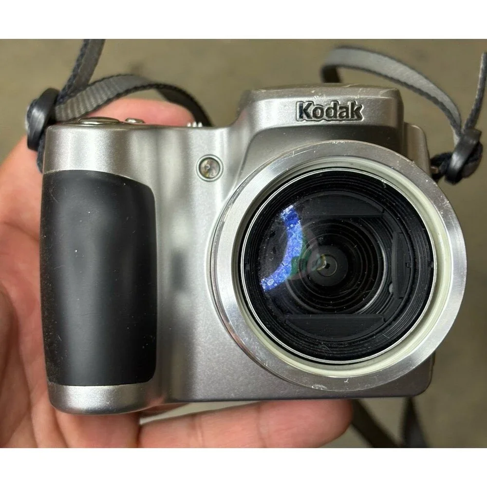 Kodak EasyShare Z710 7.1MP Digital Camera Silver Tested Works
